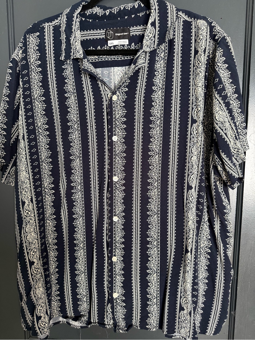 Original Use Navy and White Paisley-Striped Short-Sleeve Button-Up